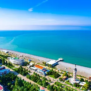 grand-palace-twins-towers-of-batumi.batumihotels.net/